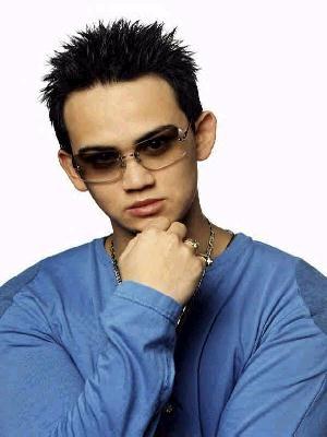billy-crawford-20060219-109618.jpg
