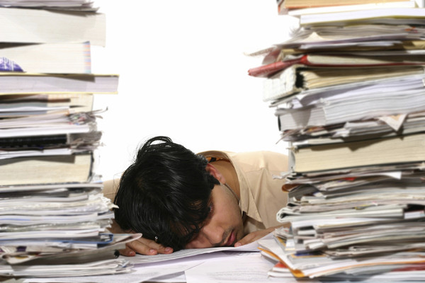 Travailler dur n’a jamais tué personne, mais pourquoi prendre le risque ?