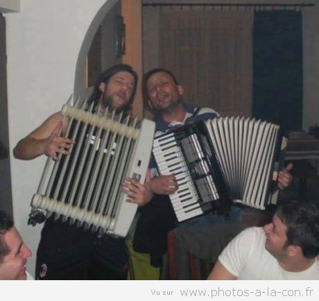 « La 8.6, la boisson favorite des accordéoniste »