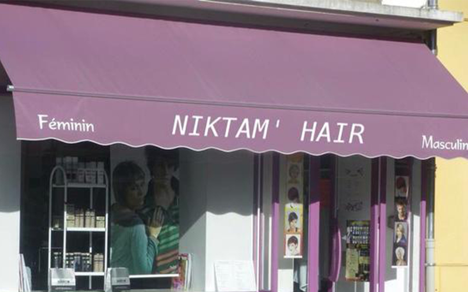 C’est à se demander si les apprentis coiffeurs sont évalués sur leur créativité pour trouver un nom de salon qui soit un jeu de mot avec « hair » ou « tif »
